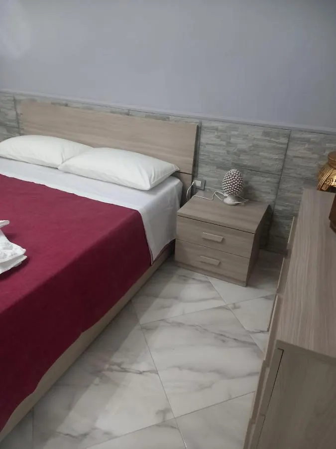 Piano Terra Bed & Breakfast Naples 0*,  Italy